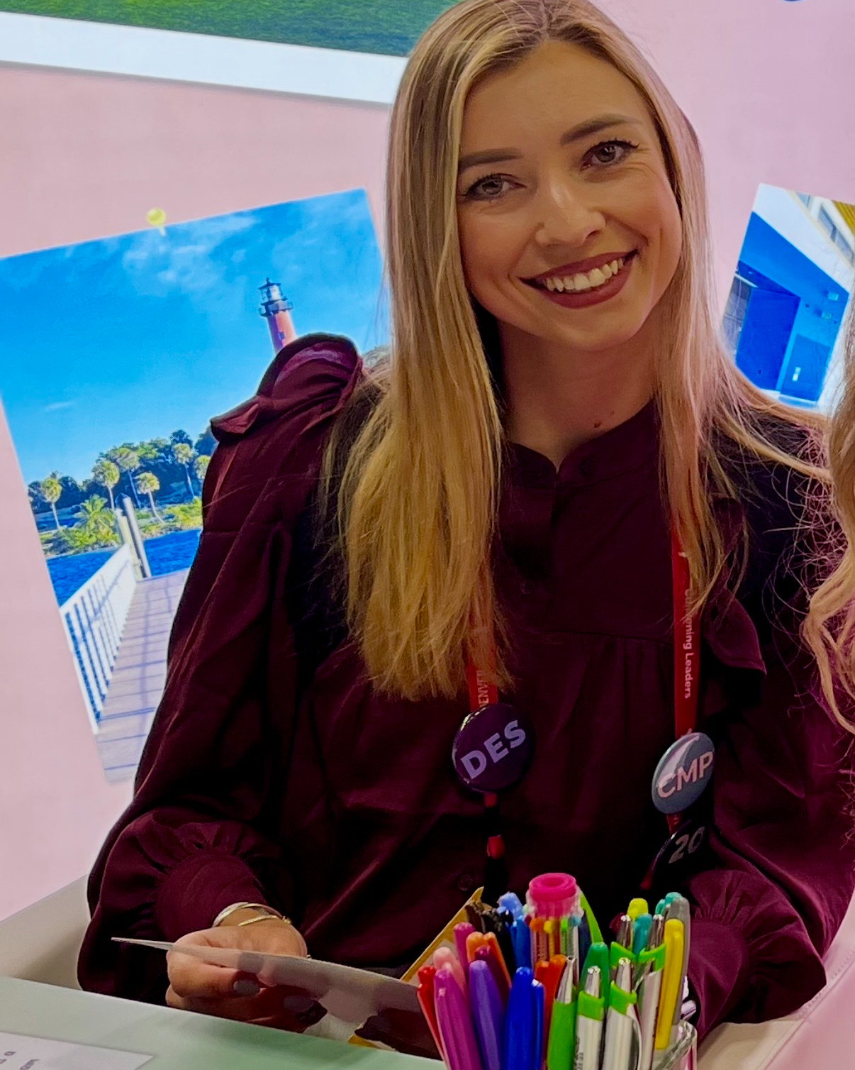 Carina receiving her 20 in Their Twenties award in 2022